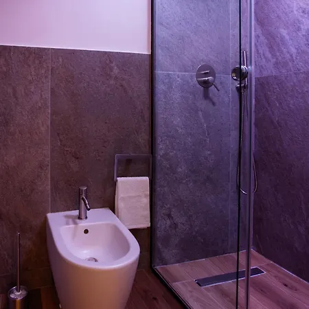 Nea Domus Santa Monica By Dimorra Neapol